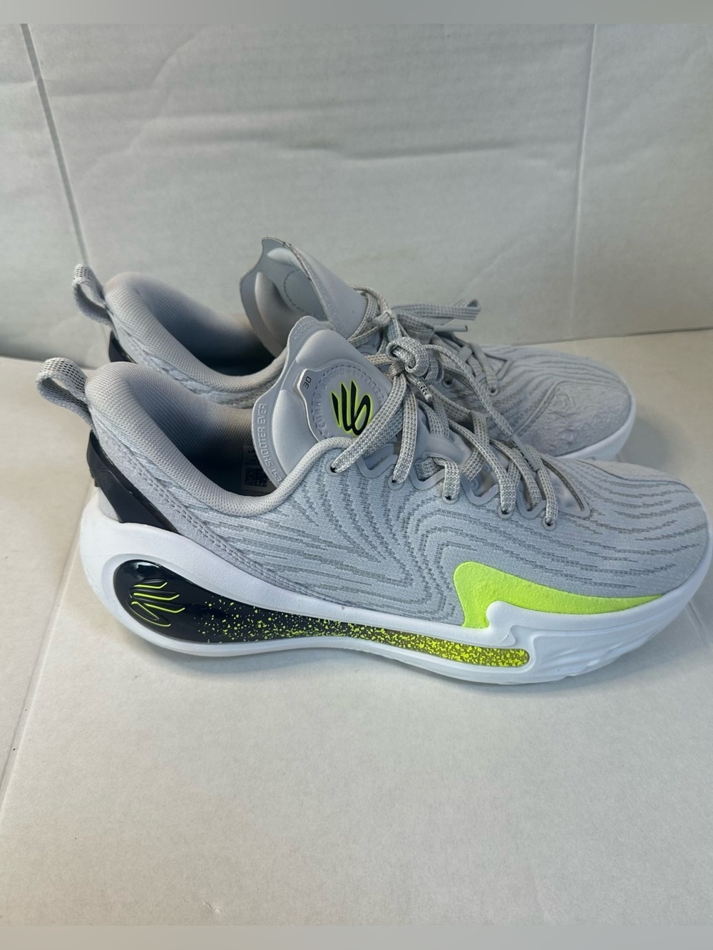 Under Armour Unisex Curry 12 'Gravity' 3027629-100 Basketball Shoes M 8.5/ W 10